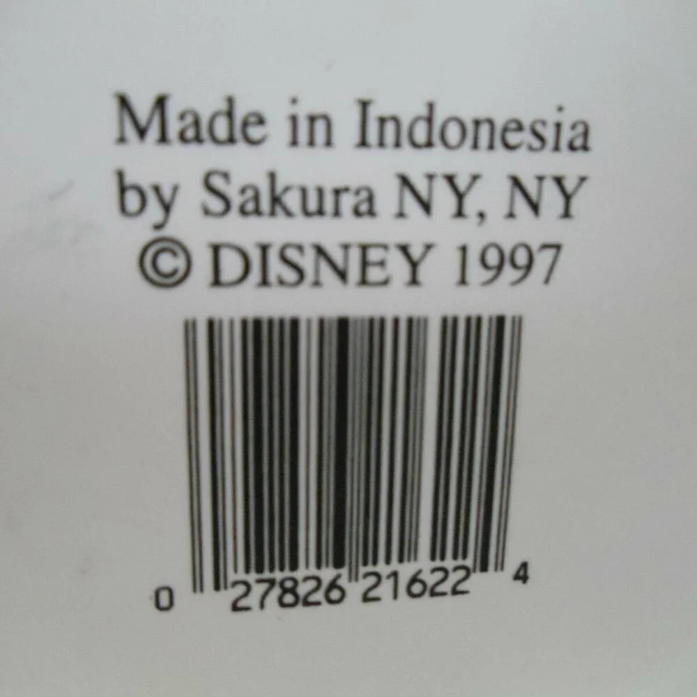 Disney Disneyana Winnie the Pooh Piglet Ceramic